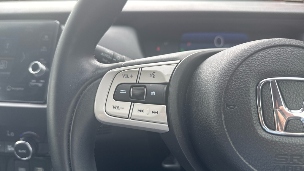 Honda Jazz Honda Hatchback 1.5 I-mmd Hybrid Ex Ecvt Blue #24