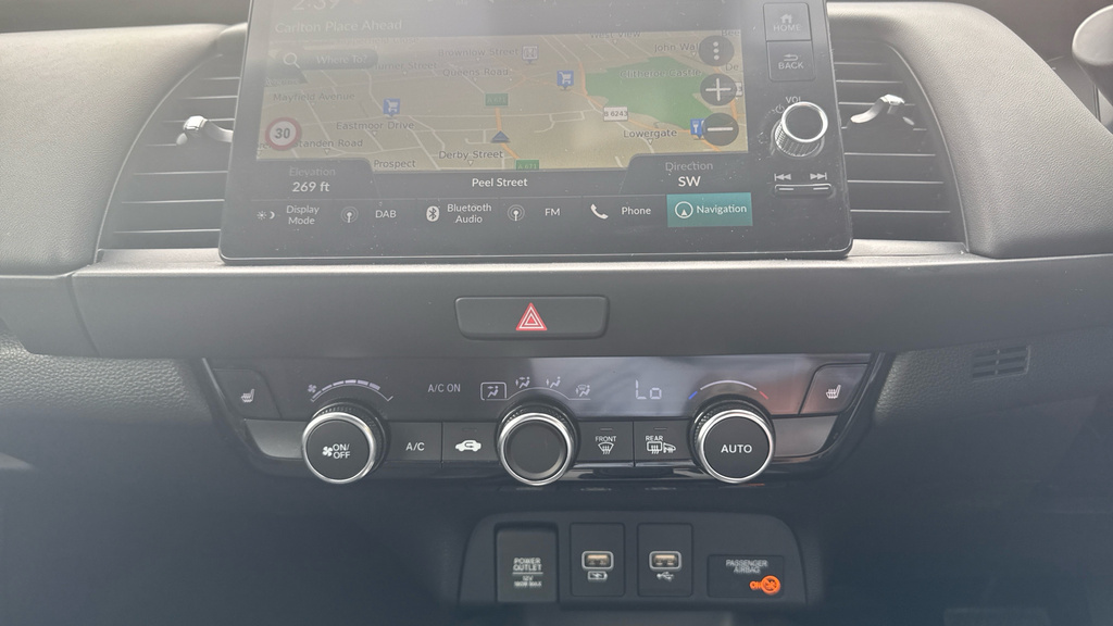 Honda Jazz Honda Hatchback 1.5 I-mmd Hybrid Ex Ecvt Blue #32
