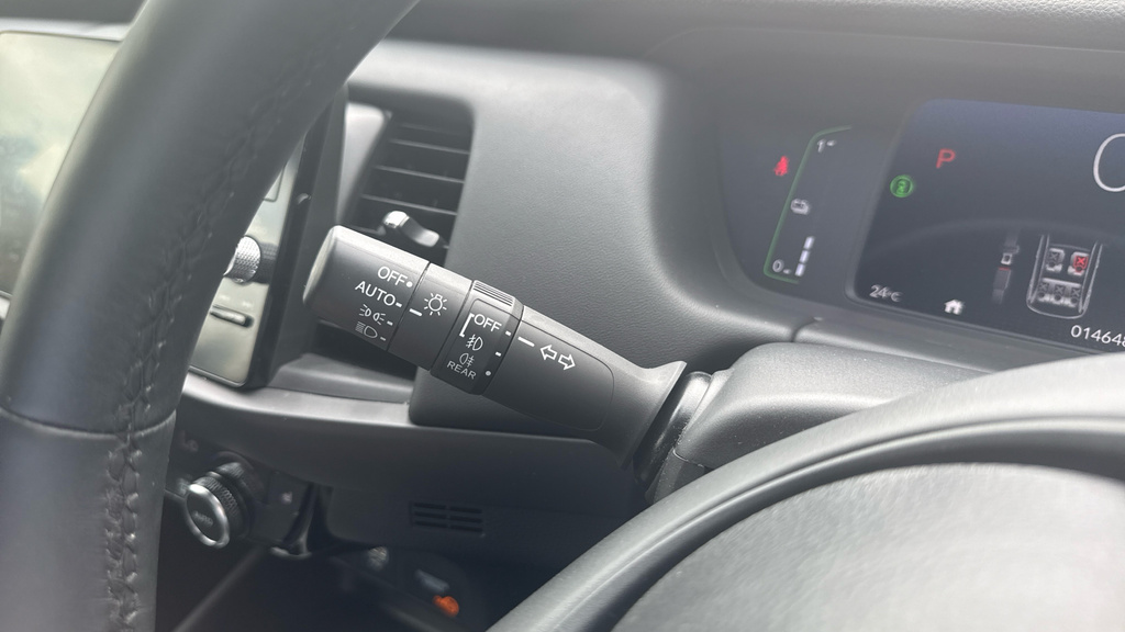 Honda Jazz Honda Hatchback 1.5 I-mmd Hybrid Ex Ecvt Blue #26