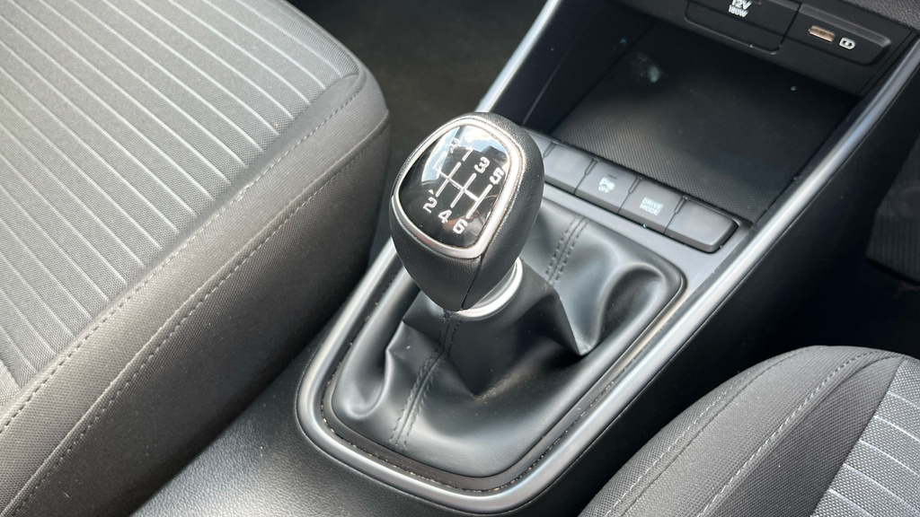 Hyundai I20 1.0T Gdi 48V Mhd Se Connect Grey #40