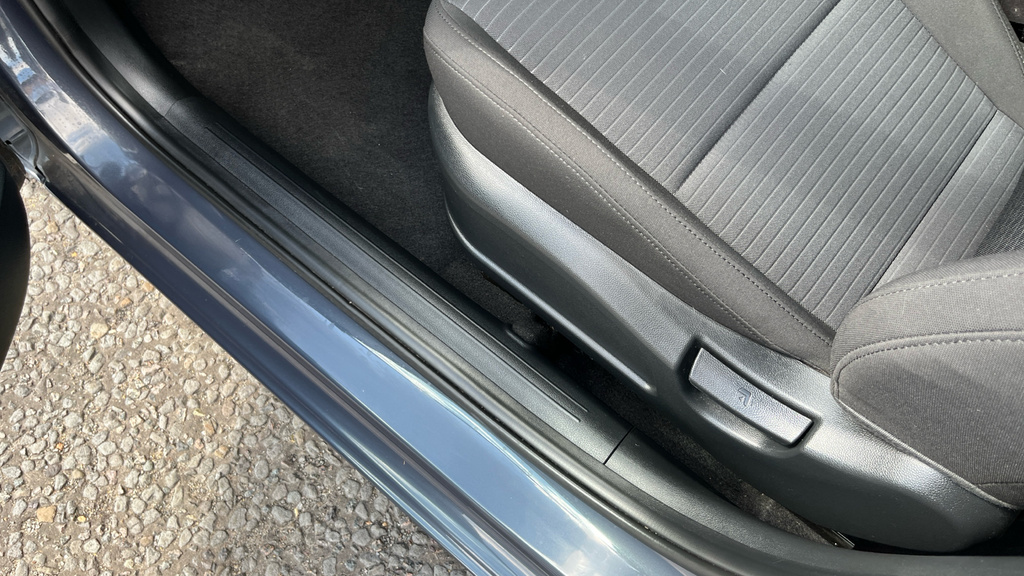 Hyundai I20 1.0T Gdi 48V Mhd Se Connect Grey #42