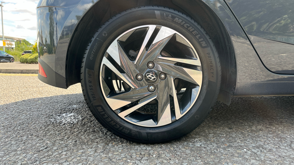 Hyundai I20 1.0T Gdi 48V Mhd Se Connect Grey #28