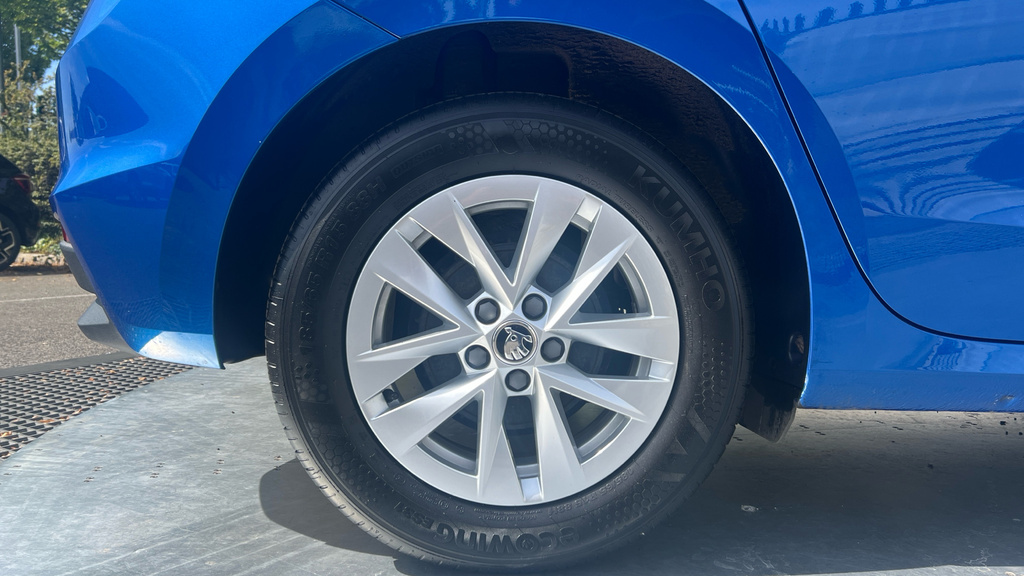 Skoda Fabia Skoda Fabia Colour Edition 1.0 Tsi 116 Ps Dsg Silver #19