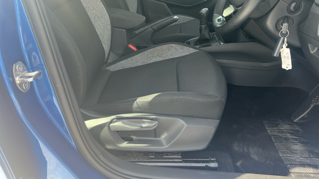 Skoda Fabia Skoda Fabia Colour Edition 1.0 Tsi 116 Ps Dsg Silver #45