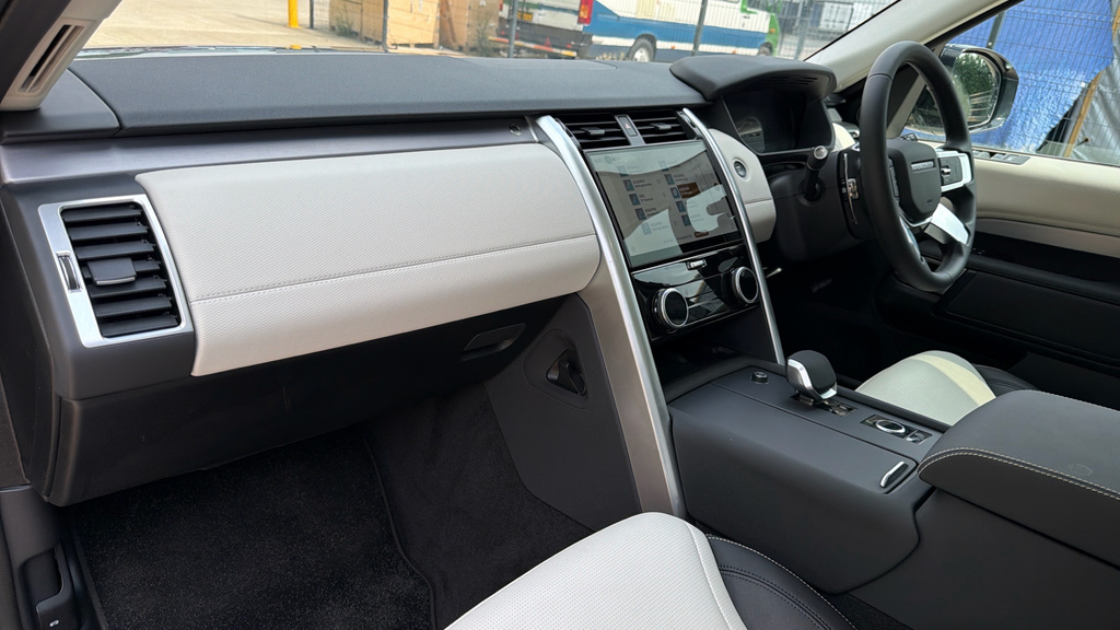 Land Rover Discovery 3.0 D350 Mhev Metropolitan Edition Suv Grey #10