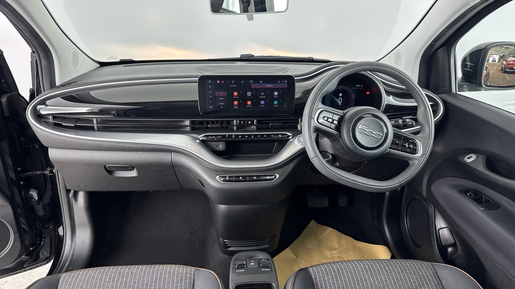 Fiat 500E Fiat 500E 42Kwh La Prima Gold #11