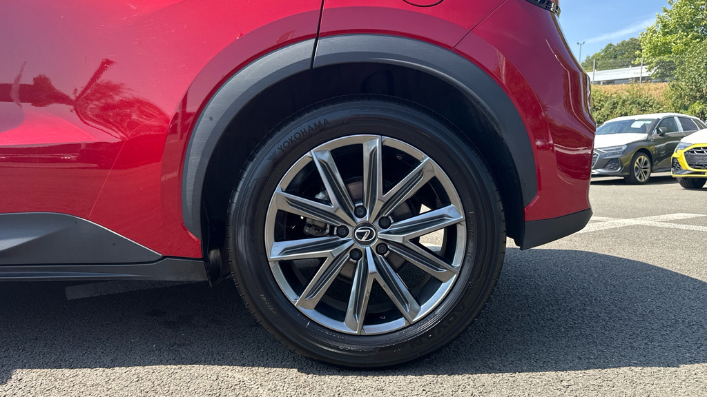 Lexus LBX 1.5 Vvt-ie Takumi Suv Hybrid E-cvt Euro Red #18