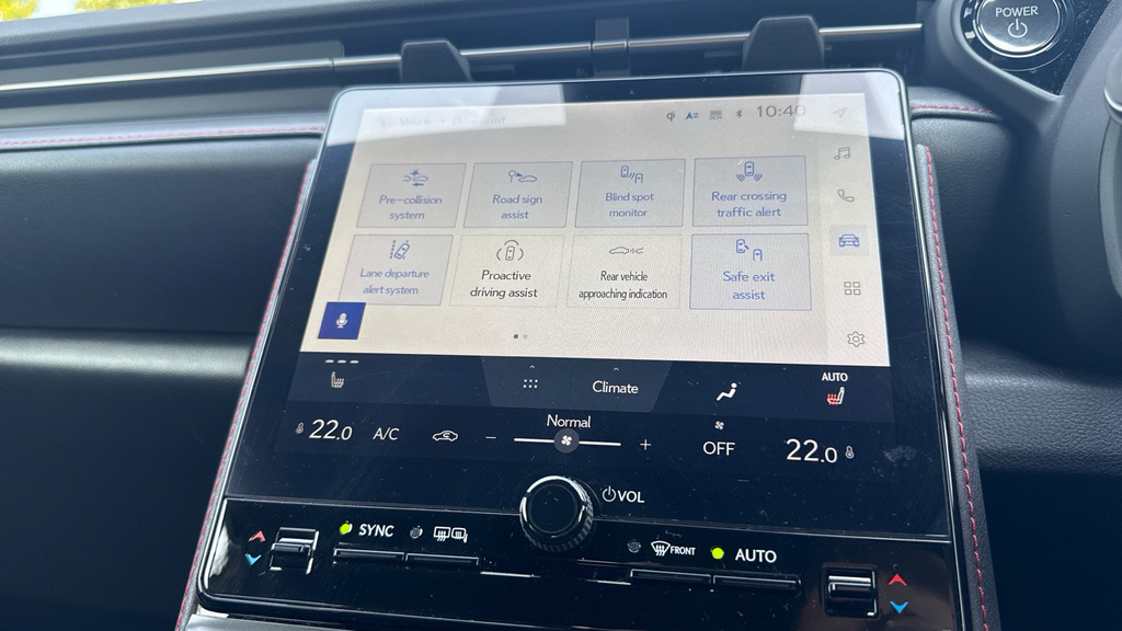 Lexus LBX 1.5 Vvt-ie Takumi Suv Hybrid E-cvt Euro Red #22