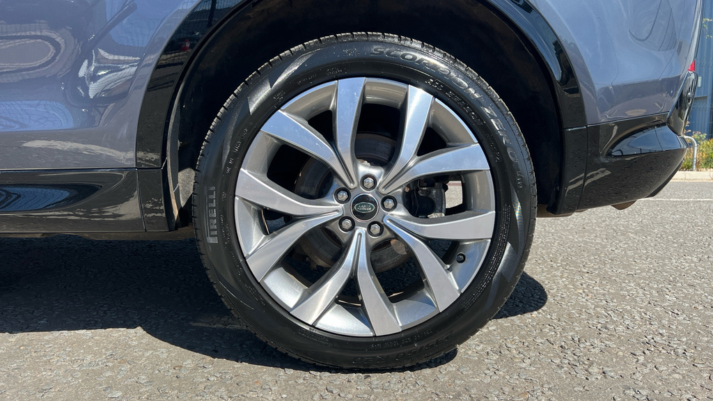 Land Rover Discovery Sport 1.5 P300e Dynamic Se 5 Seat White #17