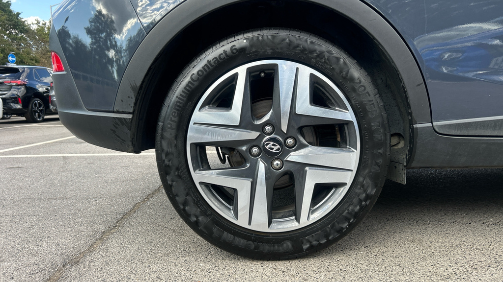 Hyundai Bayon 1.0 T-gdi Mhev Premium Suv Hybrid Dct E Grey #19
