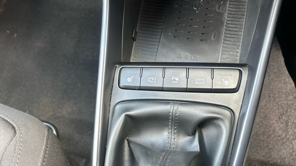 Hyundai Bayon 1.0 T-gdi Mhev Premium Suv Hybrid Dct E Grey #25