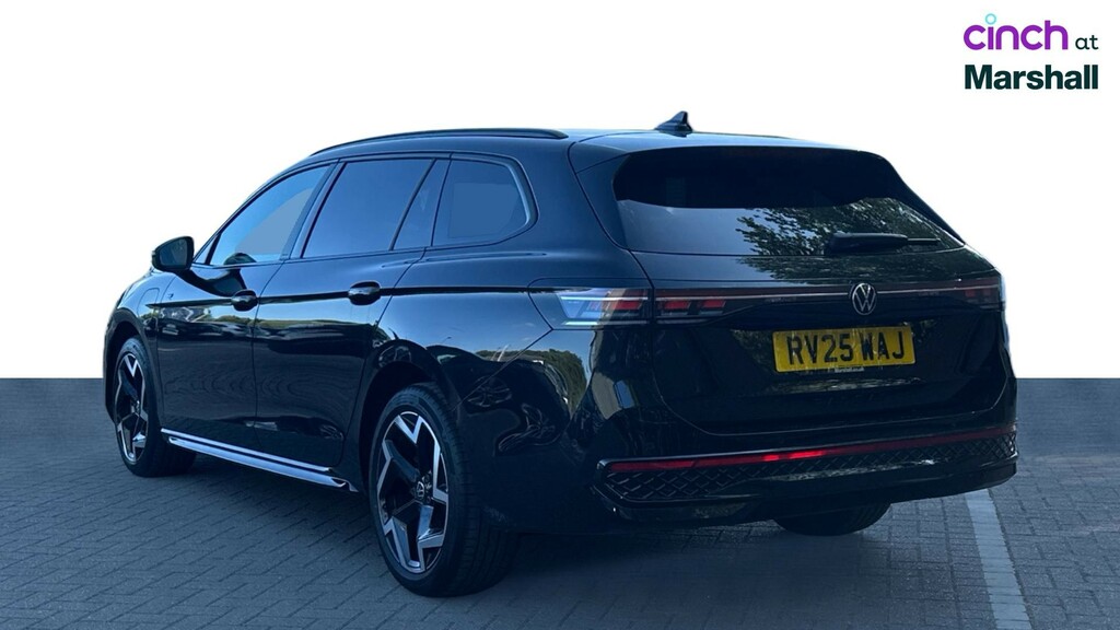 Volkswagen Passat Volkswagen Passat Estate 1.5 Tsi Ehybrid R-line Black #5