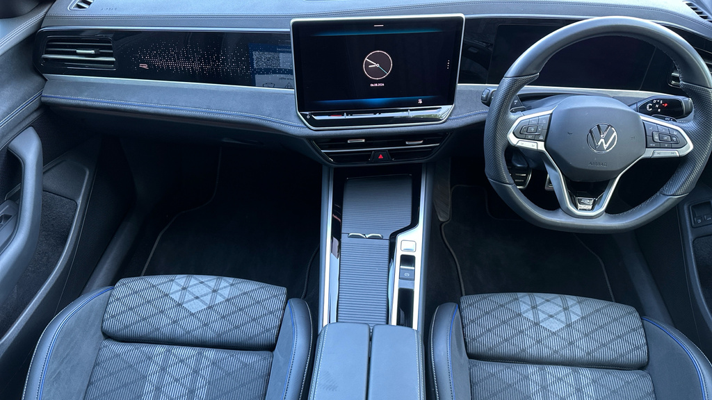 Volkswagen Passat Volkswagen Passat Estate 1.5 Tsi Ehybrid R-line Black #11