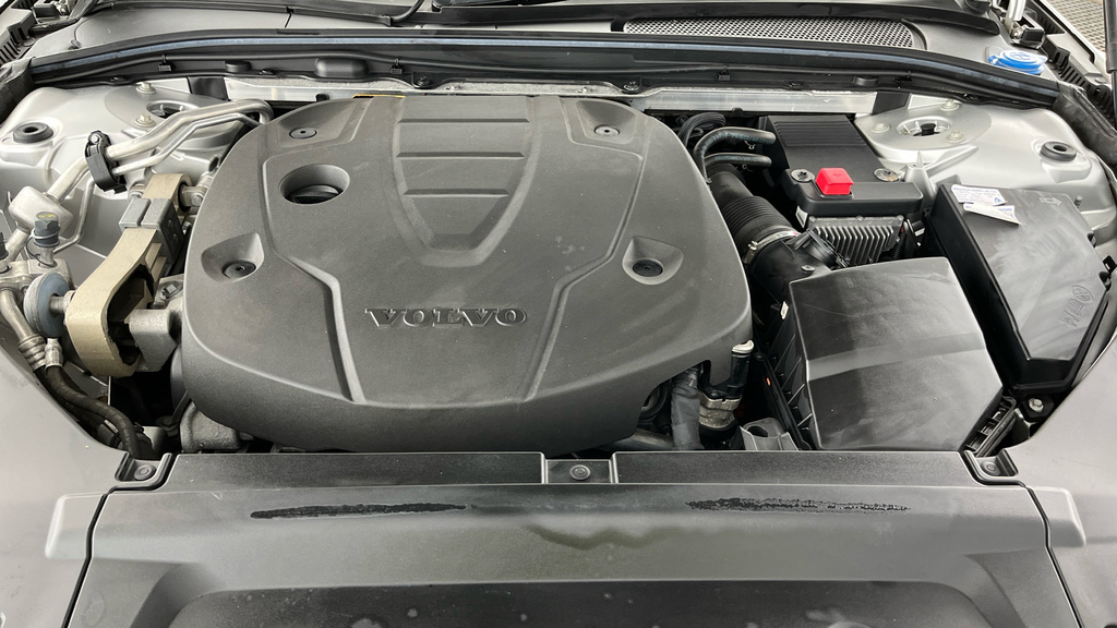 Volvo S90 Volvo Saloon 2.0 D4 Momentum Geartronic Grey #26