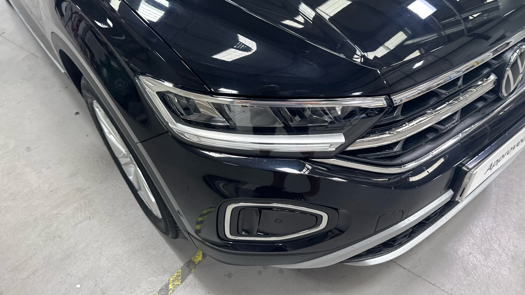 Volkswagen T-Roc 1.5 Tsi R-line Dsg Black #48
