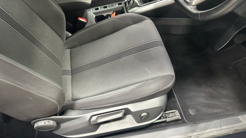 Volkswagen T-Roc 1.5 Tsi R-line Dsg Black #41