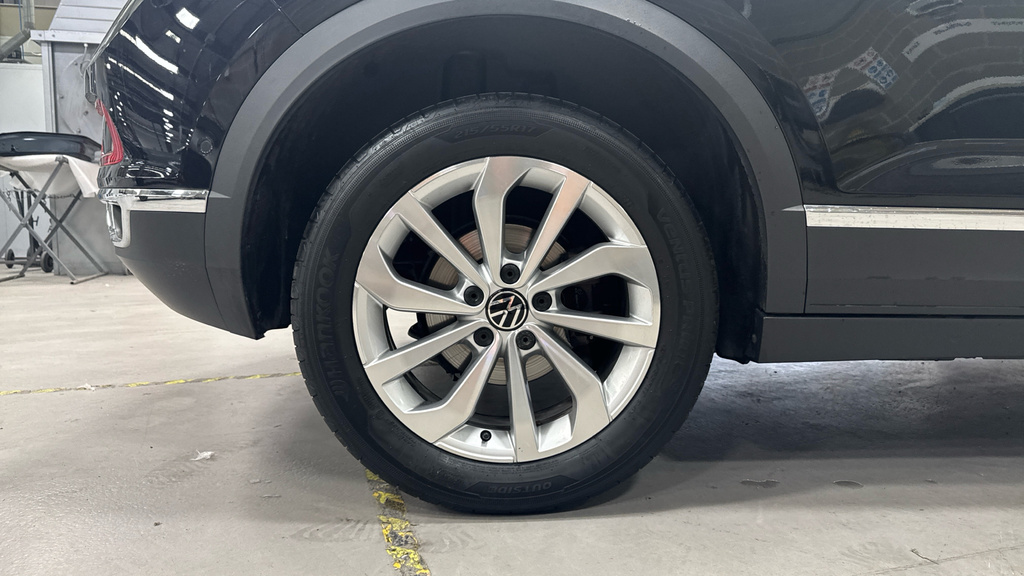 Volkswagen T-Roc 1.5 Tsi R-line Dsg Black #17