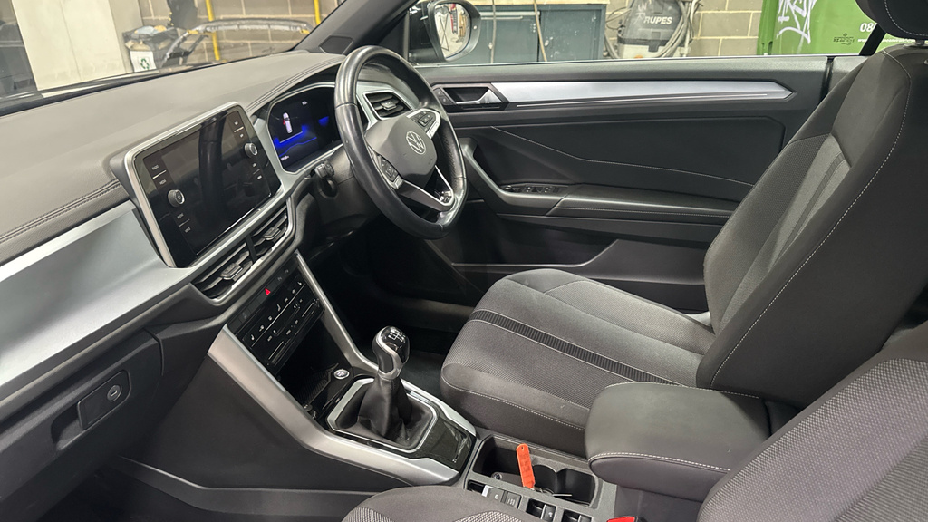Volkswagen T-Roc 1.5 Tsi R-line Dsg Black #30
