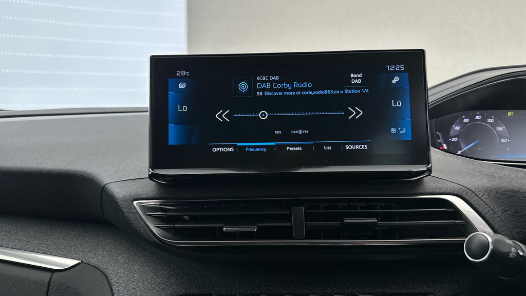 Peugeot 3008 1.2 Puretech Allure Black #18