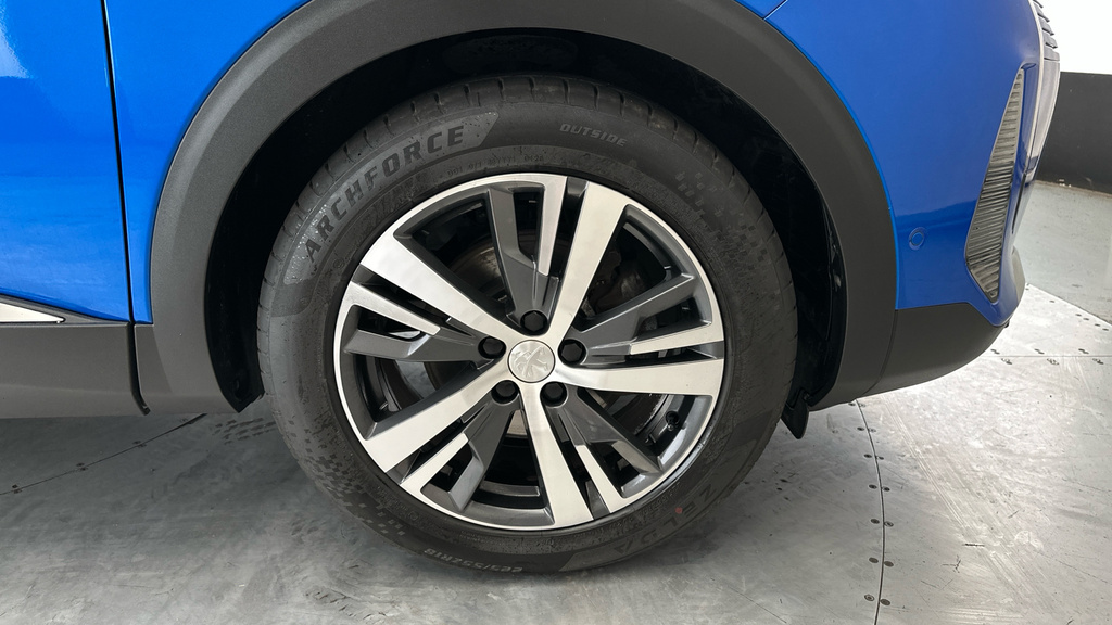 Peugeot 3008 1.2 Puretech Allure Black #27