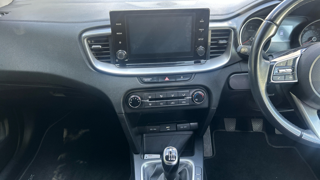 Kia Xceed 1.4 T-gdi 3 Suv Euro 6 Ss 13 Red #17