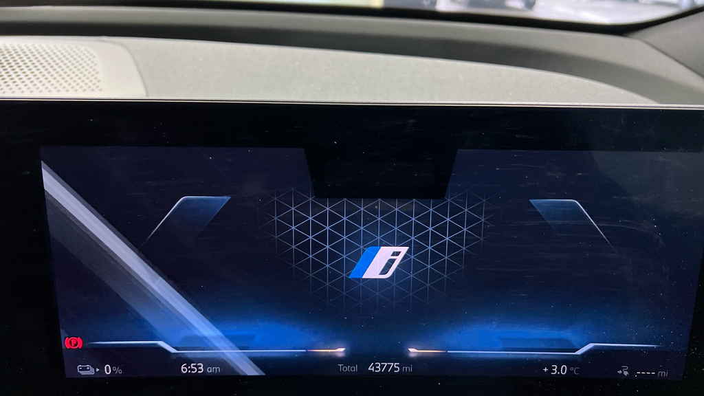 BMW iX 240Kw Xdrive40 M Sport Edition 76.6Kwh Blue #27