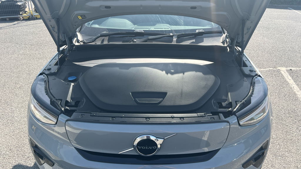 Volvo C40 300Kw Twin Ultra 82Kwh Awd Estate Black #16