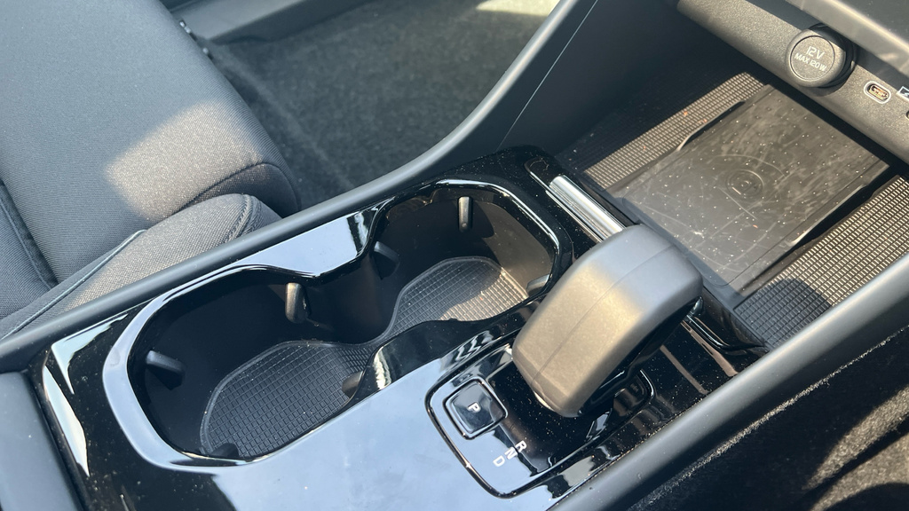 Volvo C40 300Kw Twin Ultra 82Kwh Awd Estate Black #56