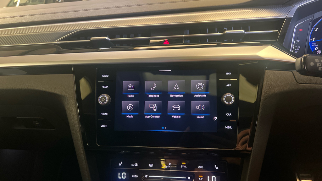 Volkswagen Arteon Shooting Brake R-line 2.0 Tdi 200Ps 7-Speed Dsg 5 Grey #26
