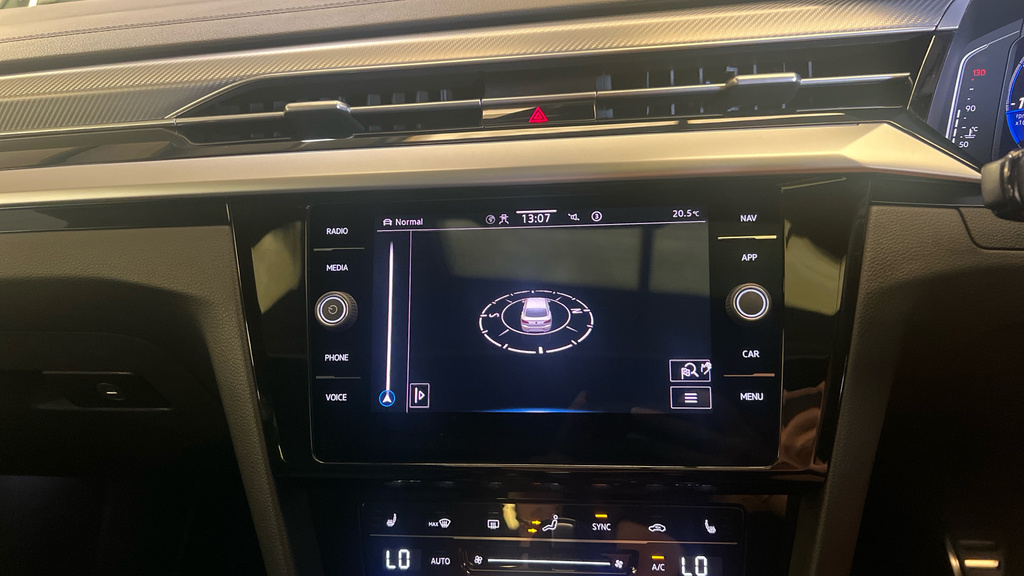 Volkswagen Arteon Shooting Brake R-line 2.0 Tdi 200Ps 7-Speed Dsg 5 Grey #23