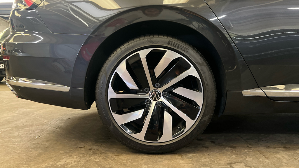 Volkswagen Arteon Shooting Brake R-line 2.0 Tdi 200Ps 7-Speed Dsg 5 Grey #17
