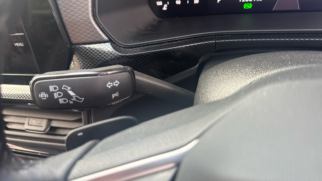 Volkswagen T-Cross 1.5 Tsi R-line Dsg Silver #33