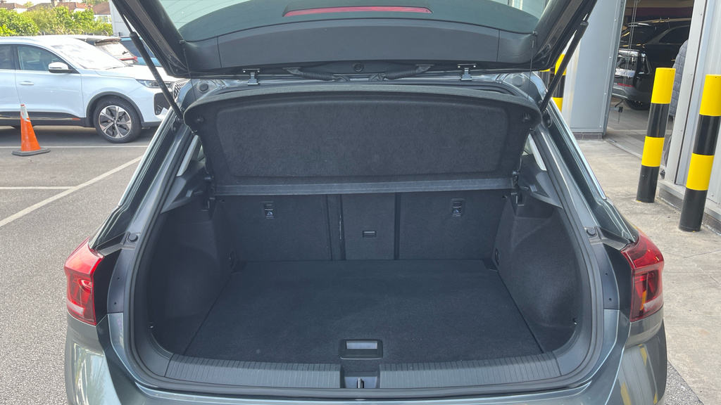 Volkswagen T-Roc 1.0 Tsi Life Suv 110 Ps Grey #15