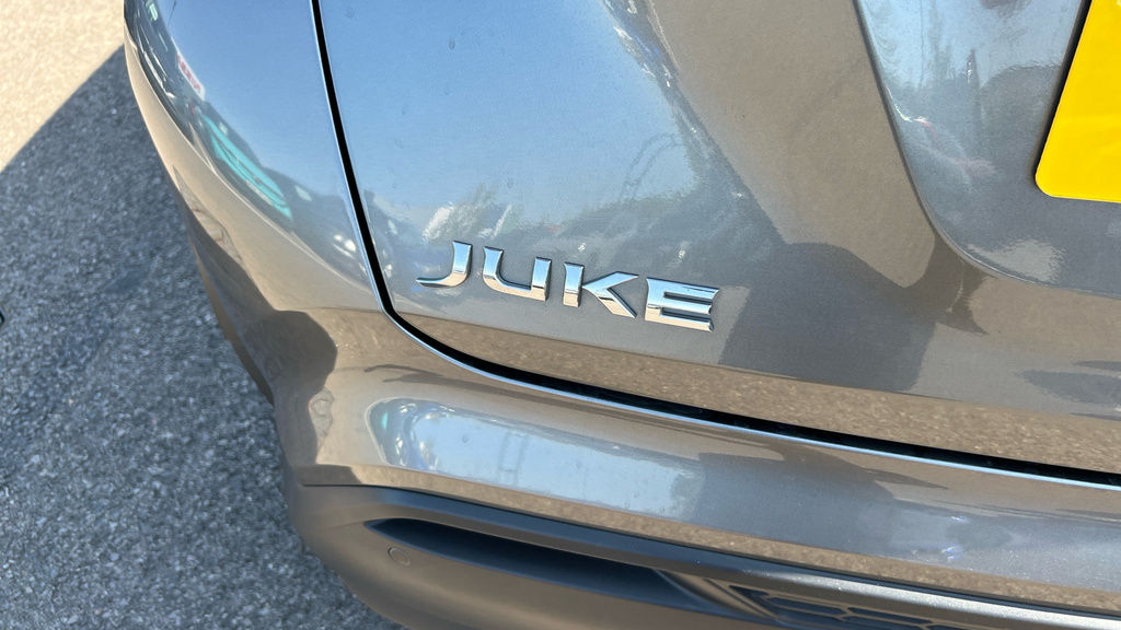 Nissan Juke 1.0 Dig-t N-connecta Suv Dct Euro Black #51