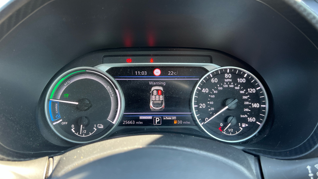 Nissan Juke 1.0 Dig-t N-connecta Suv Dct Euro Black #13