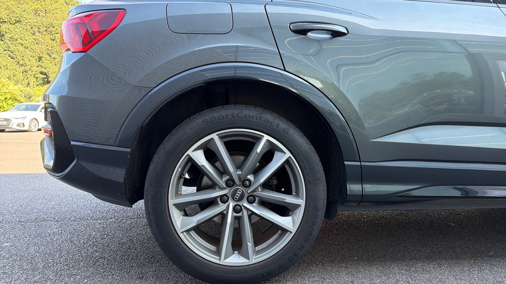Audi Q3 Sport 35 Tfsi 150 Ps S Tronic White #23