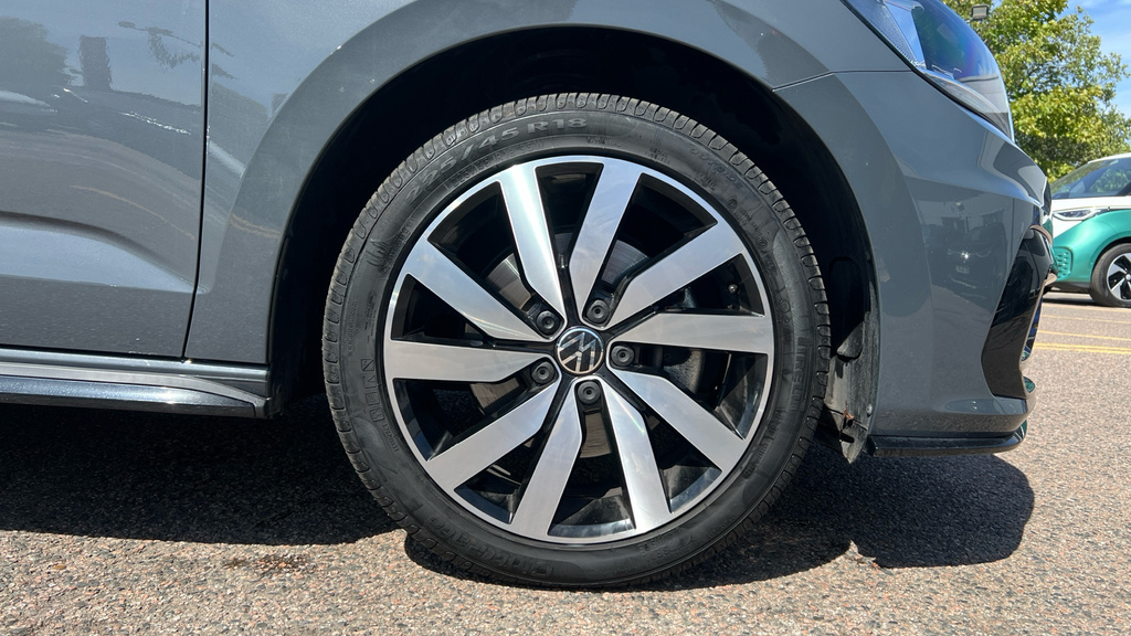 Volkswagen Touran 1.5 Tsi 150Ps Sel Evo Dsg Black #24