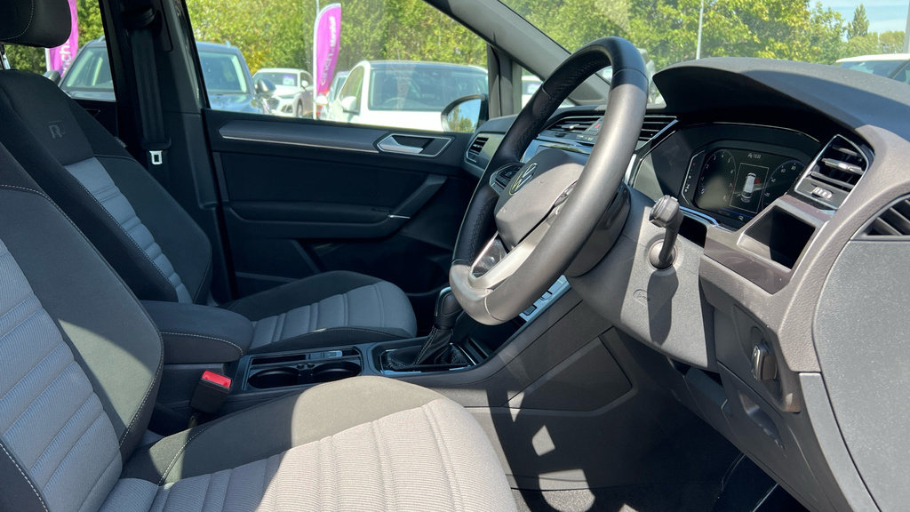 Volkswagen Touran 1.5 Tsi 150Ps Sel Evo Dsg Black #32