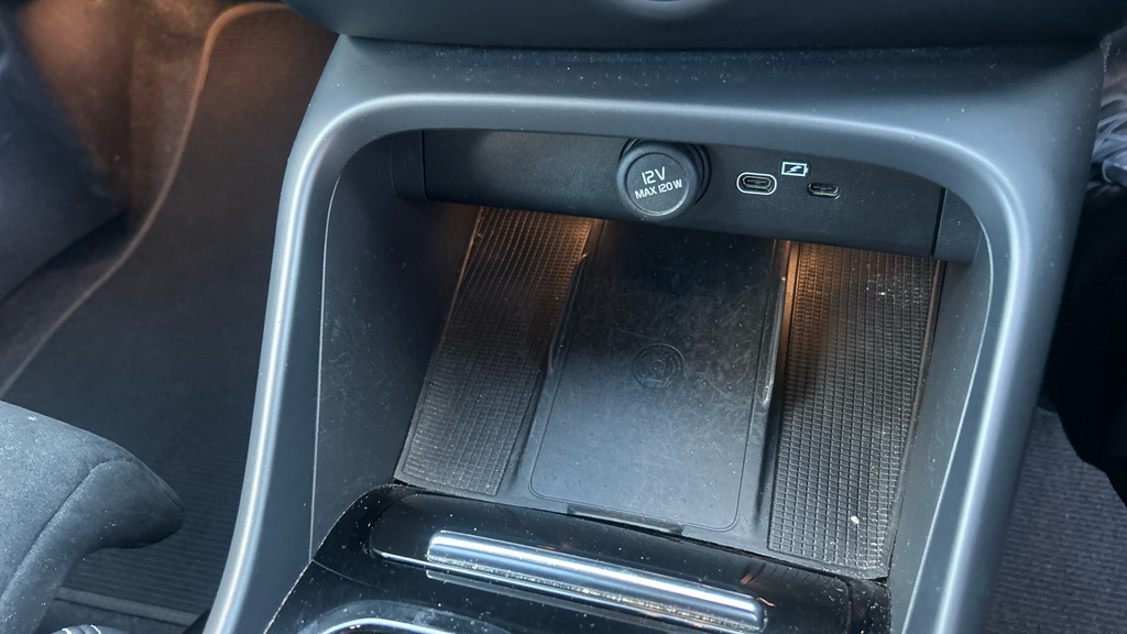 Volvo XC40 Recharge Ultimate, T5 Plug-in Hybrid, Black #27