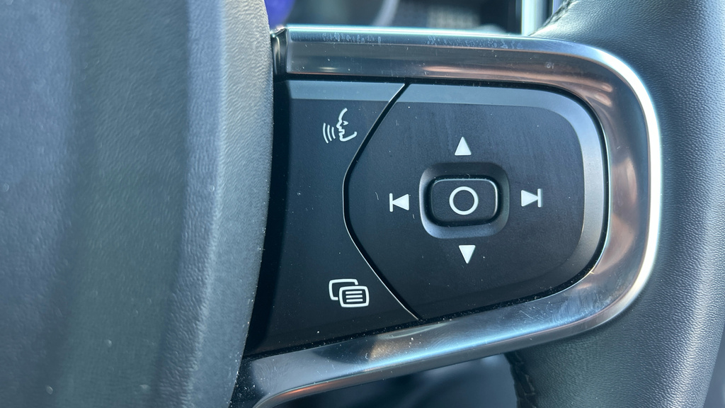 Volvo XC40 Recharge Ultimate, T5 Plug-in Hybrid, Black #29
