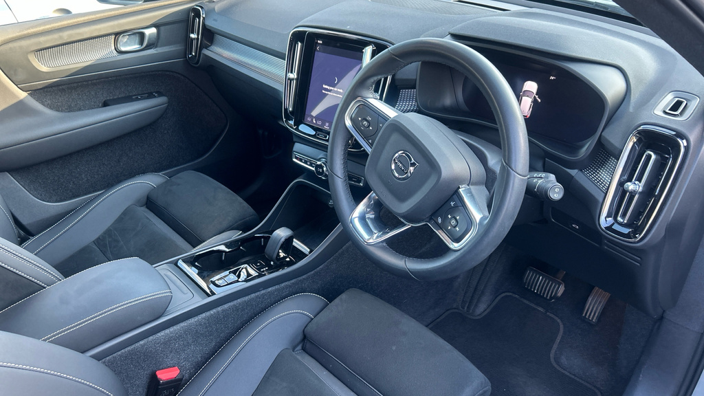 Volvo XC40 Recharge Ultimate, T5 Plug-in Hybrid, Black #9