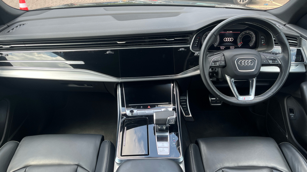Audi Q8 55 Tfsi Quattro S Line Tiptron Comfortsound Black #11