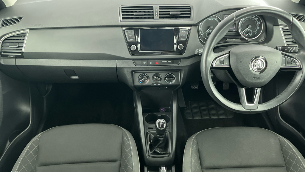 Skoda Fabia 2019 1.0 Tsi Monte Carlo 110Ps Ss 5-Dr Estate Black #13