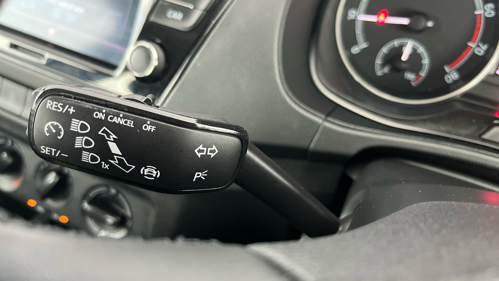 Skoda Fabia 2019 1.0 Tsi Monte Carlo 110Ps Ss 5-Dr Estate Black #16