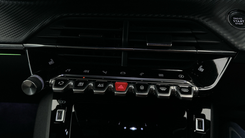 Peugeot e-2008 50Kwh Gt Premium Suv 136 Ps #14