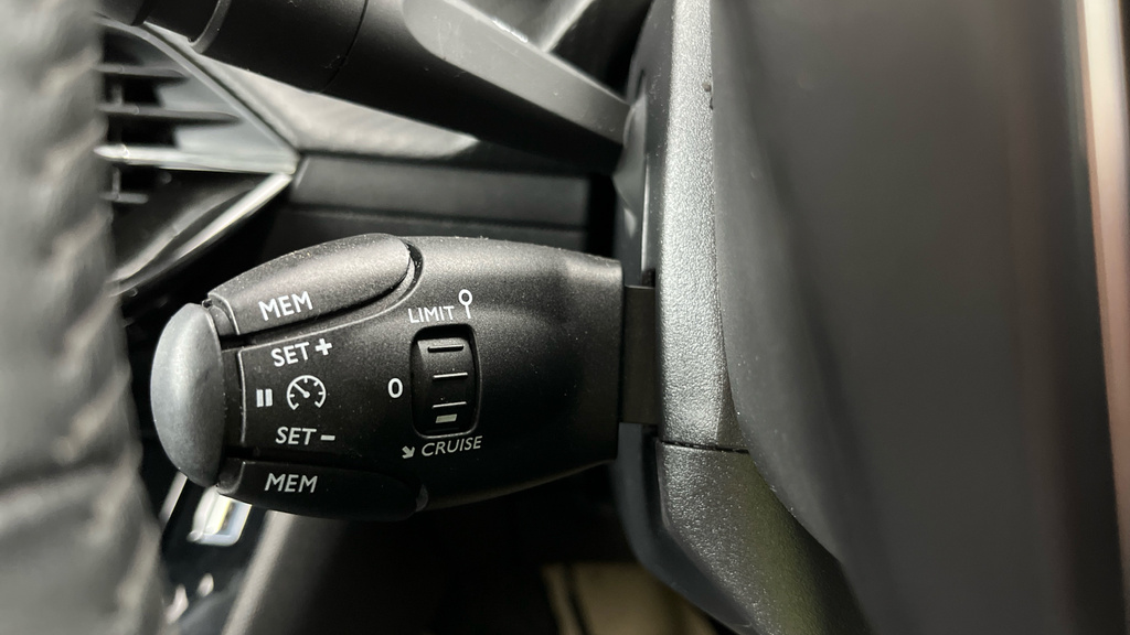Peugeot 2008 1.2 Puretech 130 Gt Estate Black #16