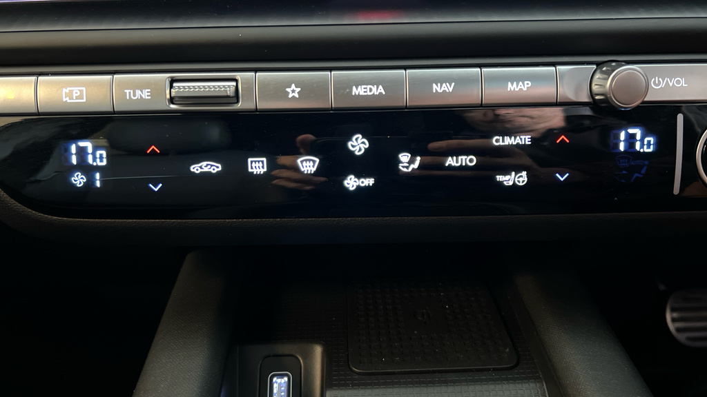 Hyundai Ioniq 6 Ultimate Saloon Blue #39
