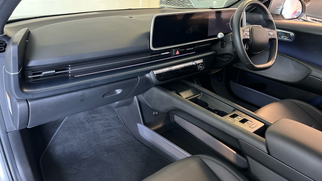 Hyundai Ioniq 6 Ultimate Saloon Blue #14