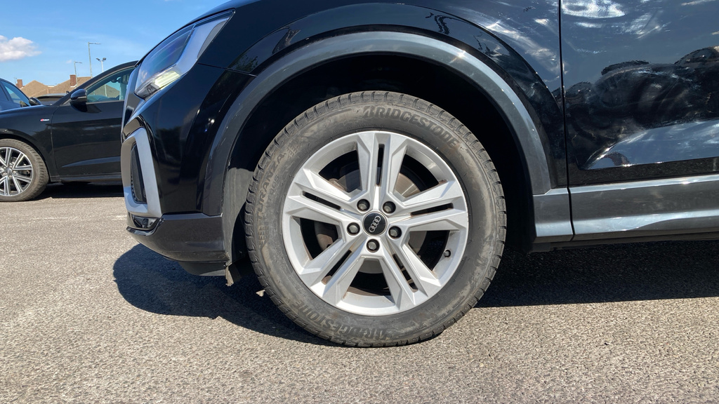 Audi Q2 35 1.5 Tfsi 150 Sport S Tronic 2Wd Grey #18
