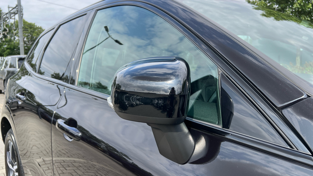 Volvo XC60 Estate 2.0 B5p 250 R Design Awd Geartronic Silver #3
